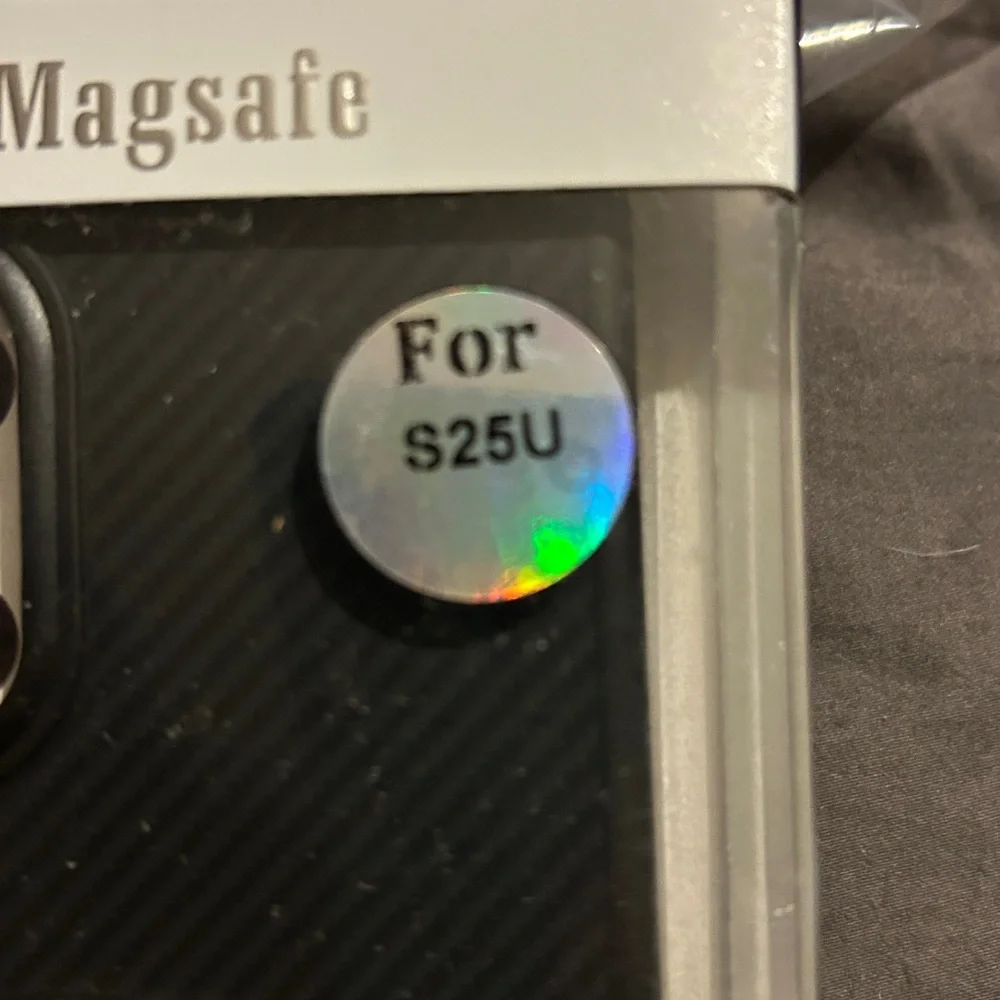 MagSafe Carbon Fiber Phone Case for S25U
